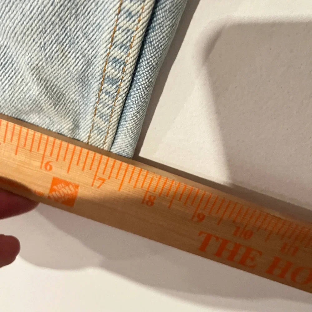 Vintage Levis 555 Relaxed Fit Straight Leg Jeans Light Wash 32x30 Made in USA